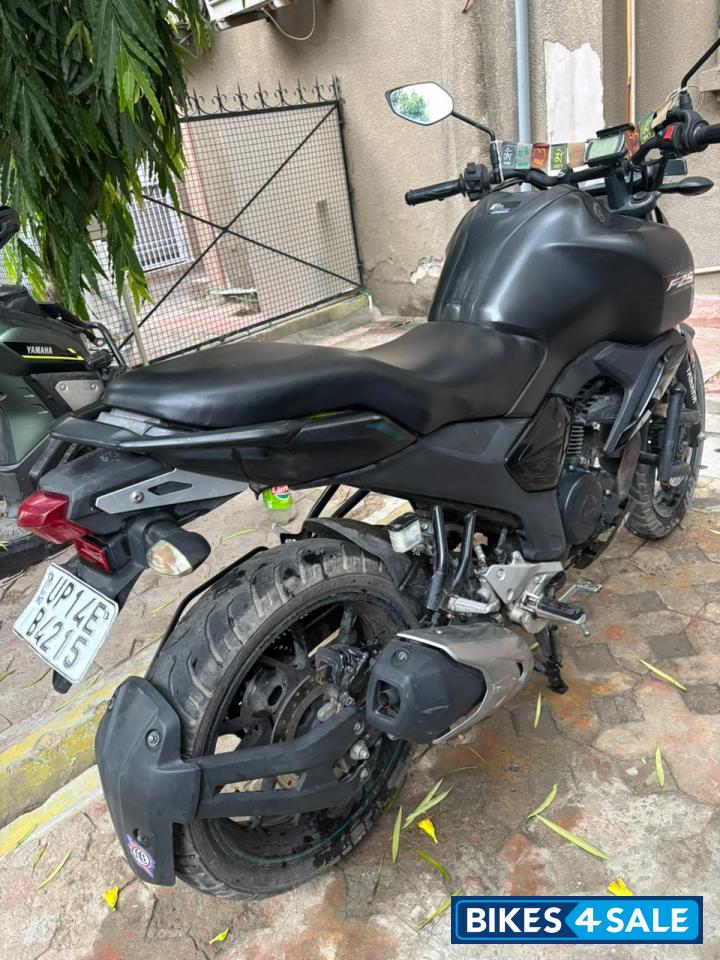 Yamaha FZ-S
