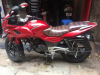 Red Bajaj Pulsar 220 DTSi