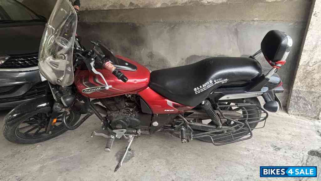 Bajaj Avenger Street 160 BS6 Bajaj Avenger Street 160 BS6