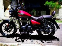 Royal Enfield Meteor 350 Supernova 2025
