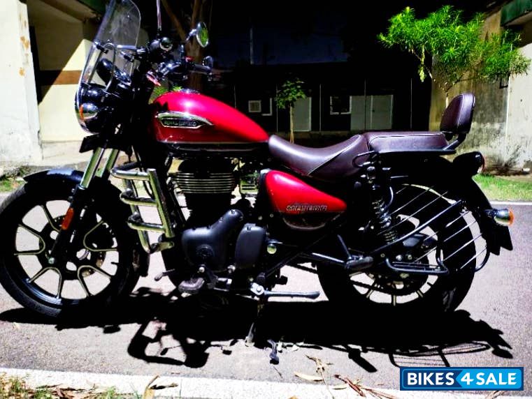 Royal Enfield Meteor 350 Supernova 2025 Royal Enfield Meteor 350 Supernova 2025