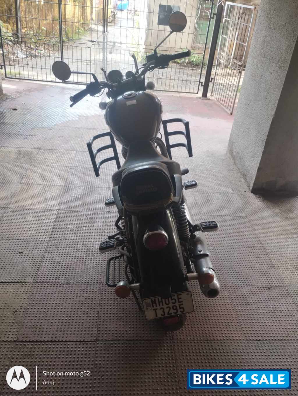 Brown Royal Enfield Meteor 350 Supernova Brown Royal Enfield Meteor 350 Supernova