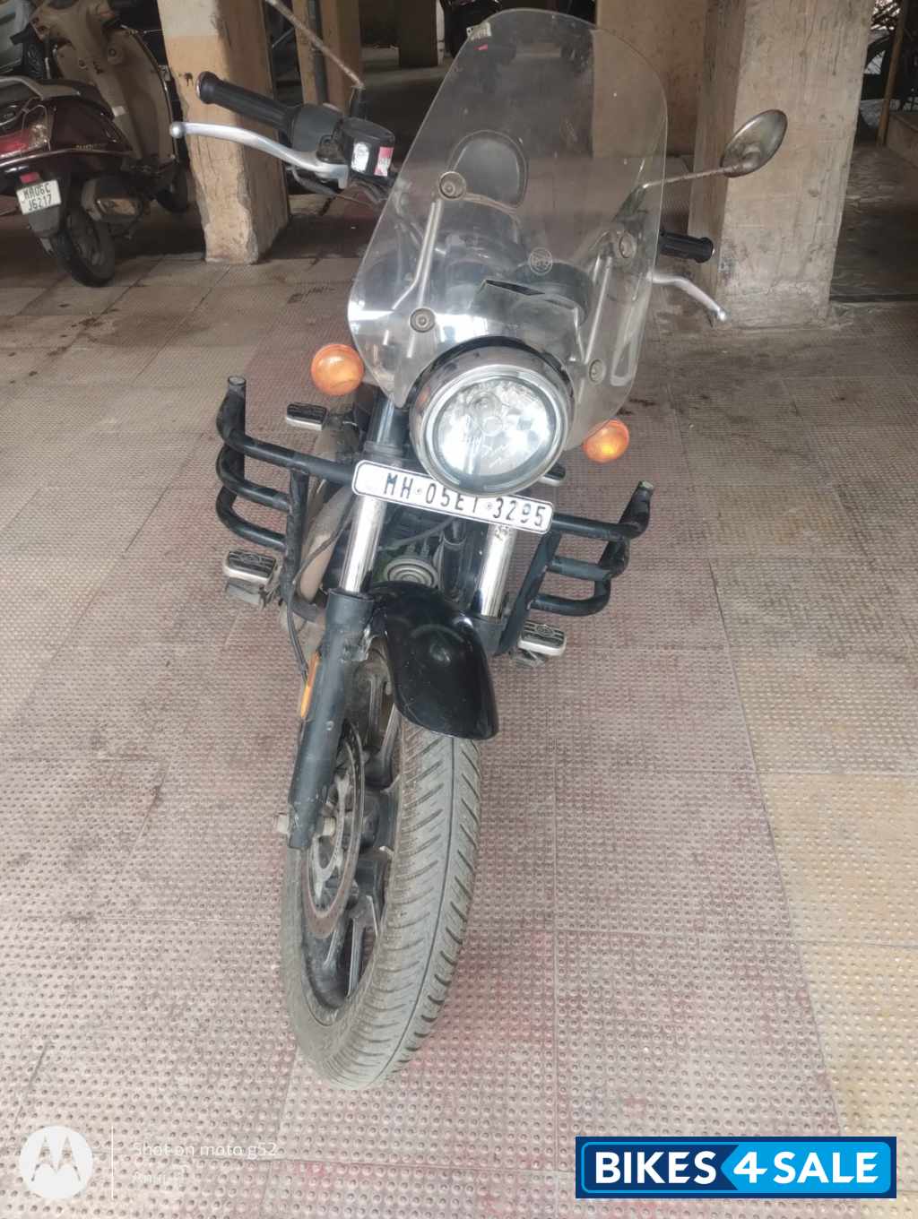 Brown Royal Enfield Meteor 350 Supernova Brown Royal Enfield Meteor 350 Supernova