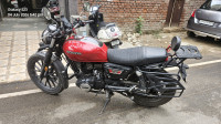 Red Honda CB350RS