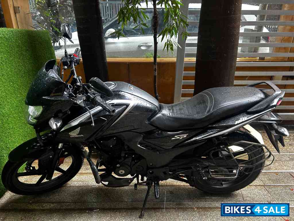 Honda SP 160 Double Disc