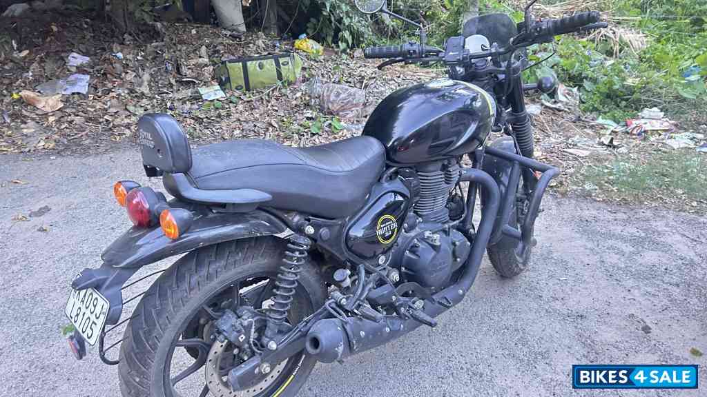 Royal Enfield Hunter 350 Metro