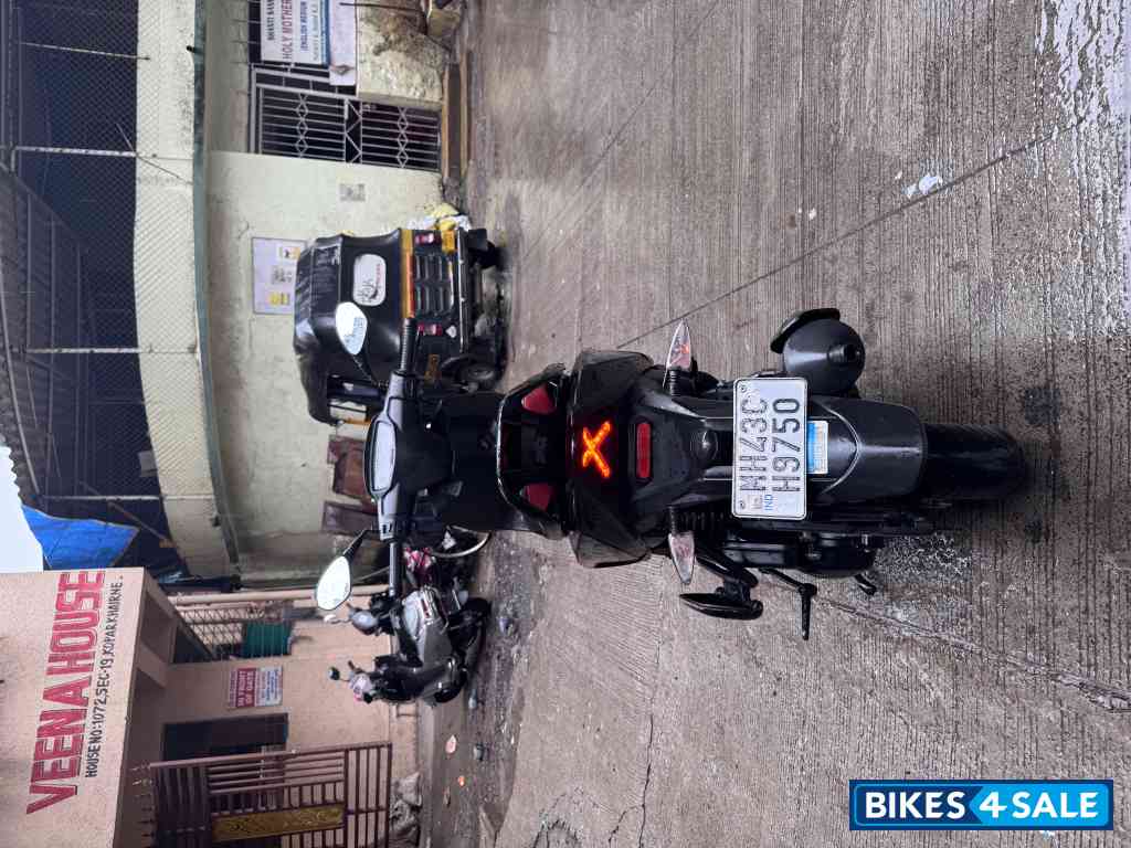 Matt Black Aprilia SR 160 Carbon ABS