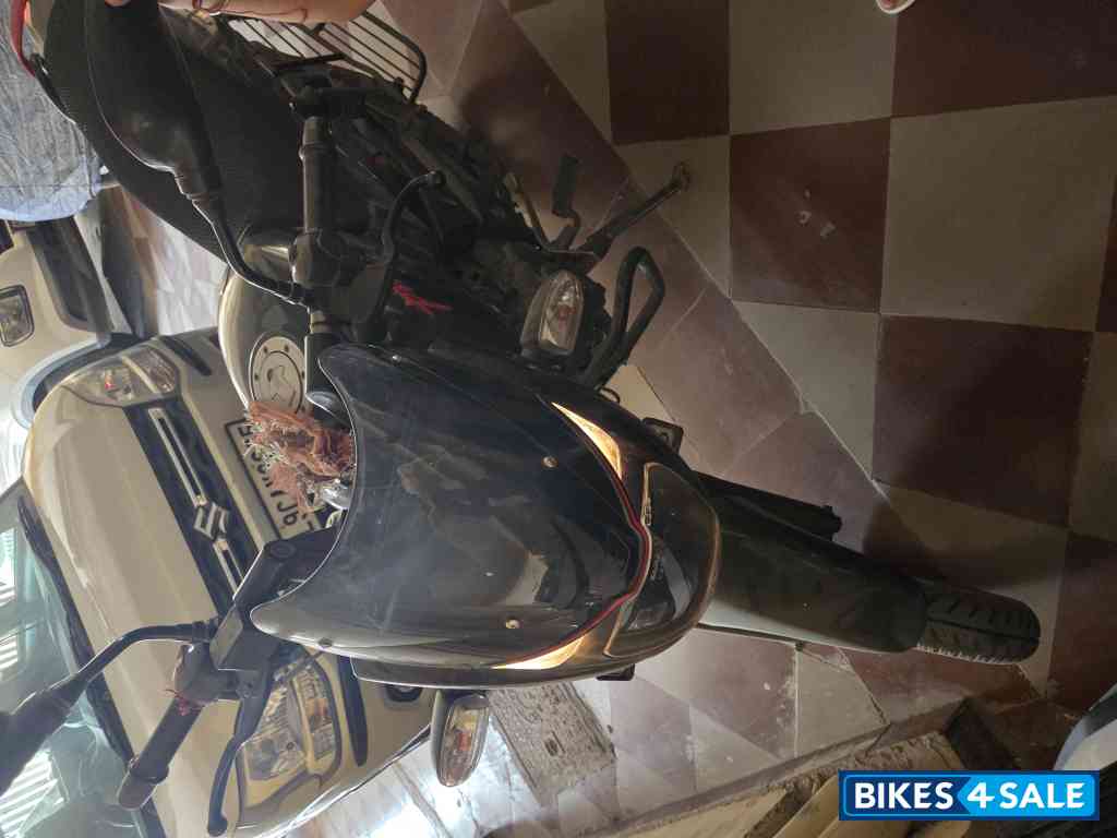 Bajaj Pulsar 150 Neon Bajaj Pulsar 150 Neon