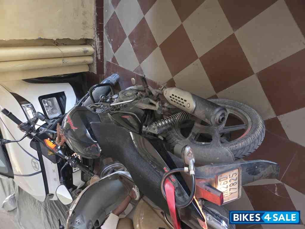 Bajaj Pulsar 150 Neon Bajaj Pulsar 150 Neon