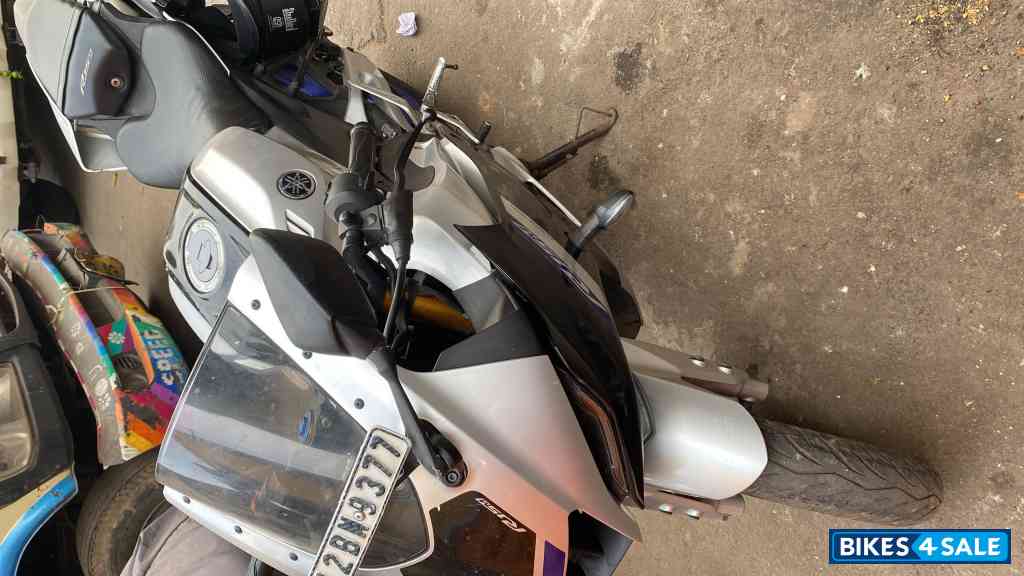 Yamaha R15M