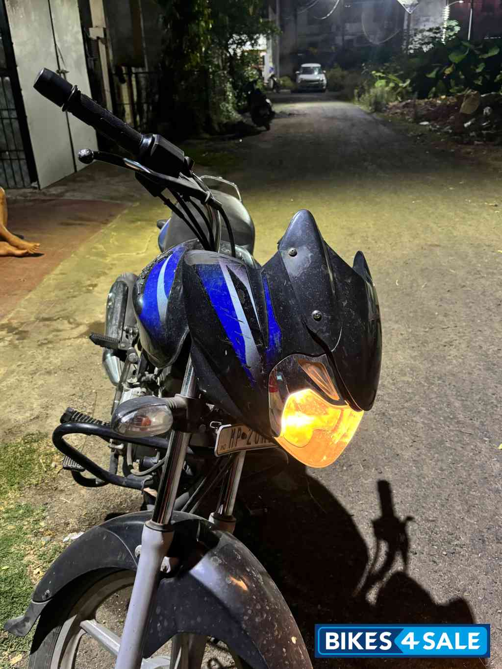 Blue Black Bajaj Discover 125