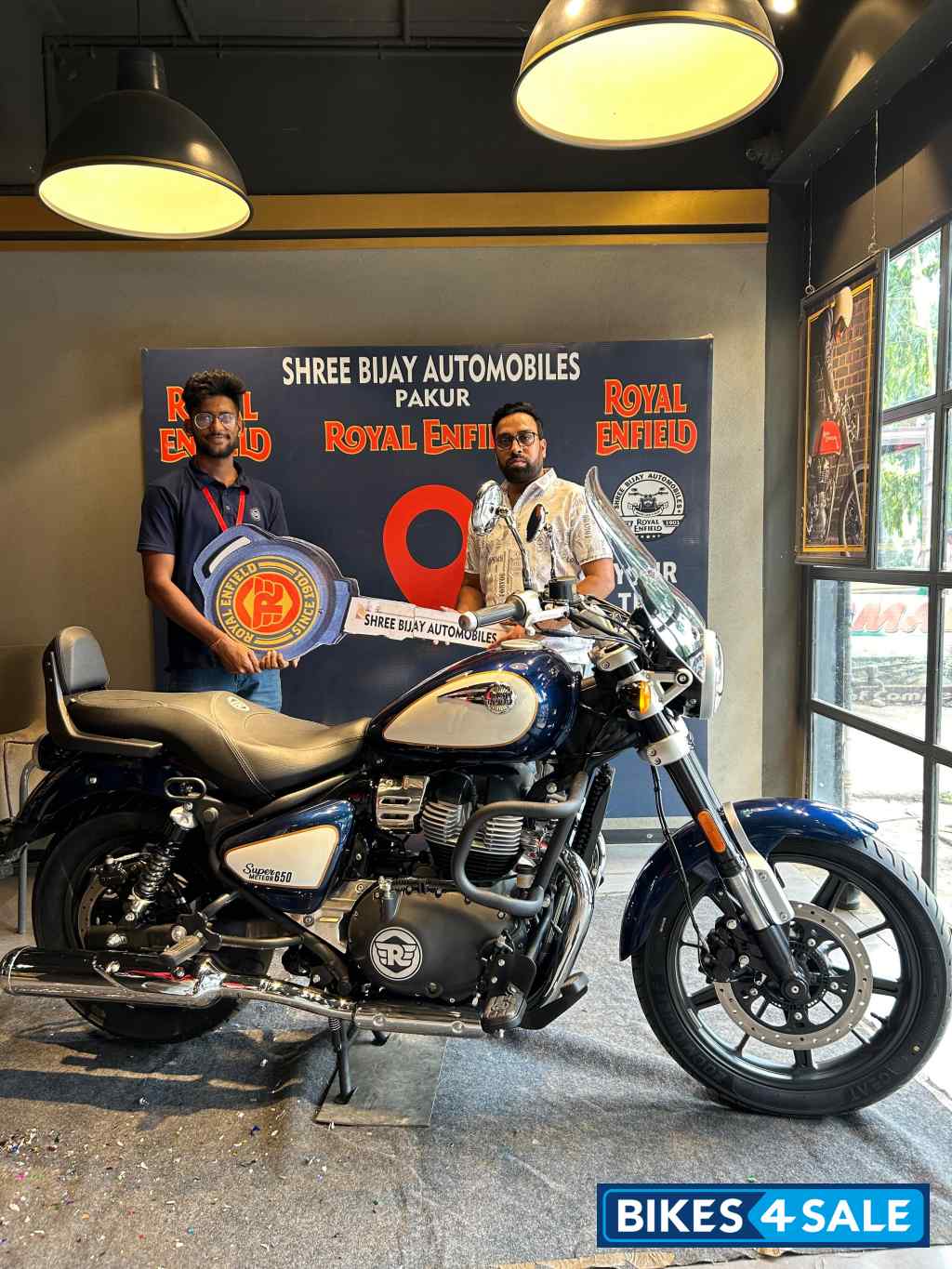 Celestial Blue Royal Enfield Super Meteor 650 Celestial Blue Royal Enfield Super Meteor 650