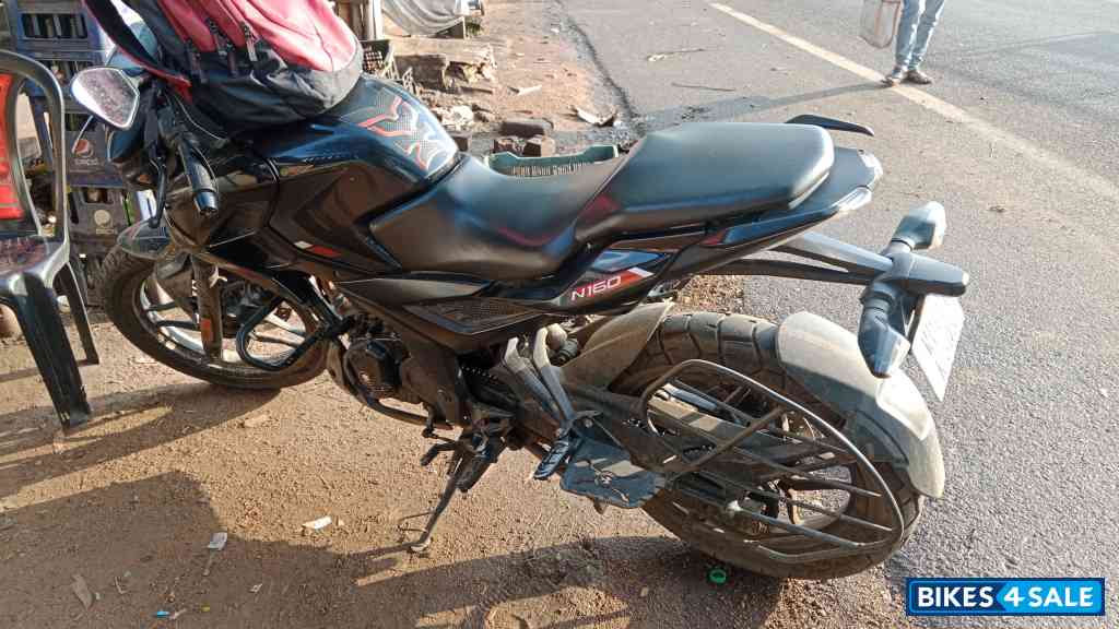 Black Bajaj Pulsar N160 Dual Channel ABS Black Bajaj Pulsar N160 Dual Channel ABS