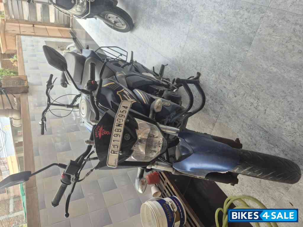 Yamaha FZ25