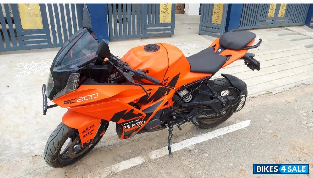 KTM RC 200 2024