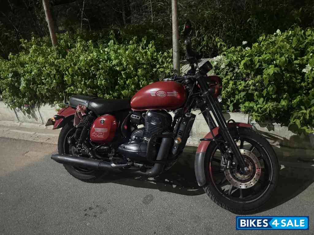 Jawa 42 Dual Channel ABS Orion Red