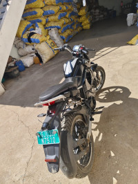 Black Revolt RV 400