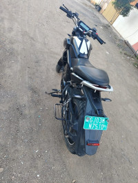 Black Revolt RV 400