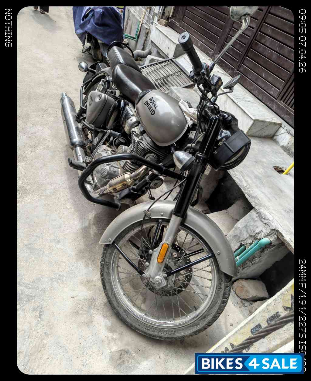 Gunmetal Grey Royal Enfield Classic 350 Dual Channel BS6