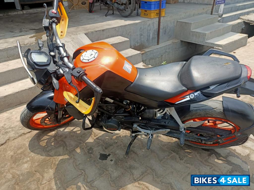 KTM Duke 125