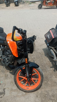 KTM Duke 125