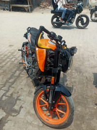 KTM Duke 125