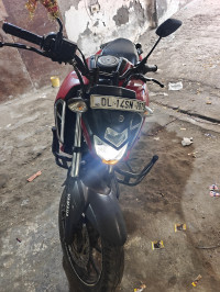 Yamaha FZS-FI Deluxe