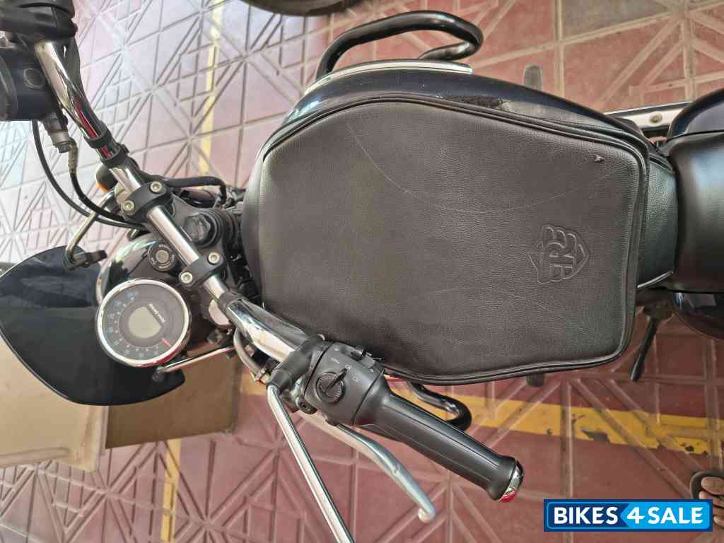 Royal Enfield Meteor 350 Royal Enfield Meteor 350
