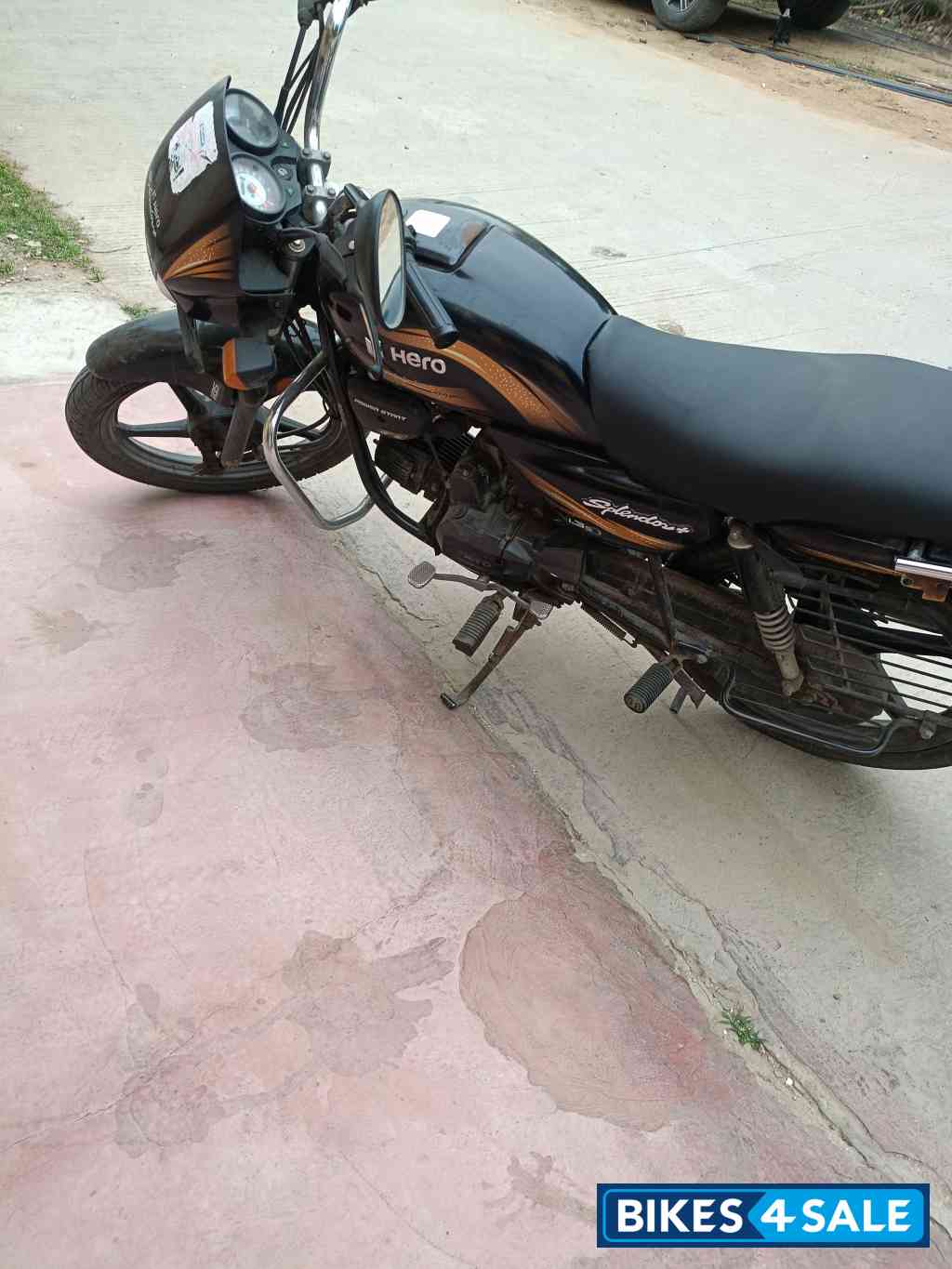Black And Accent Hero Splendor Plus i3s Black and Accent
