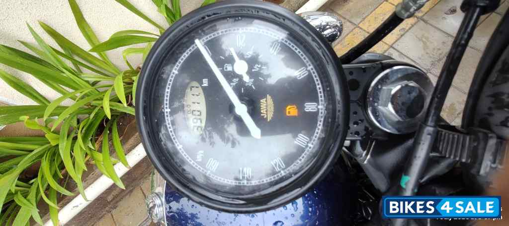 Jawa forty two BS6 Jawa forty two BS6