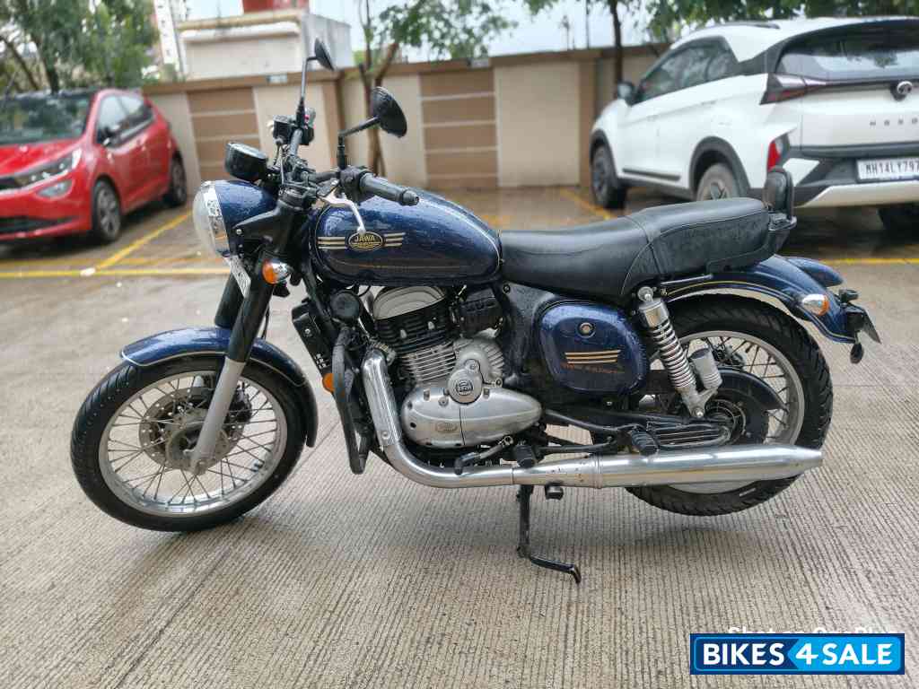 Jawa forty two BS6 Jawa forty two BS6