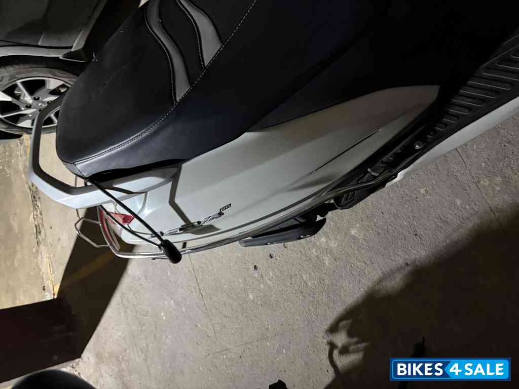 White Honda Activa 6G Std White Honda Activa 6G Std
