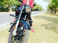 Stealth Black Royal Enfield Classic Stealth Black