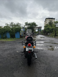 Red Royal Enfield Meteor 350 Supernova
