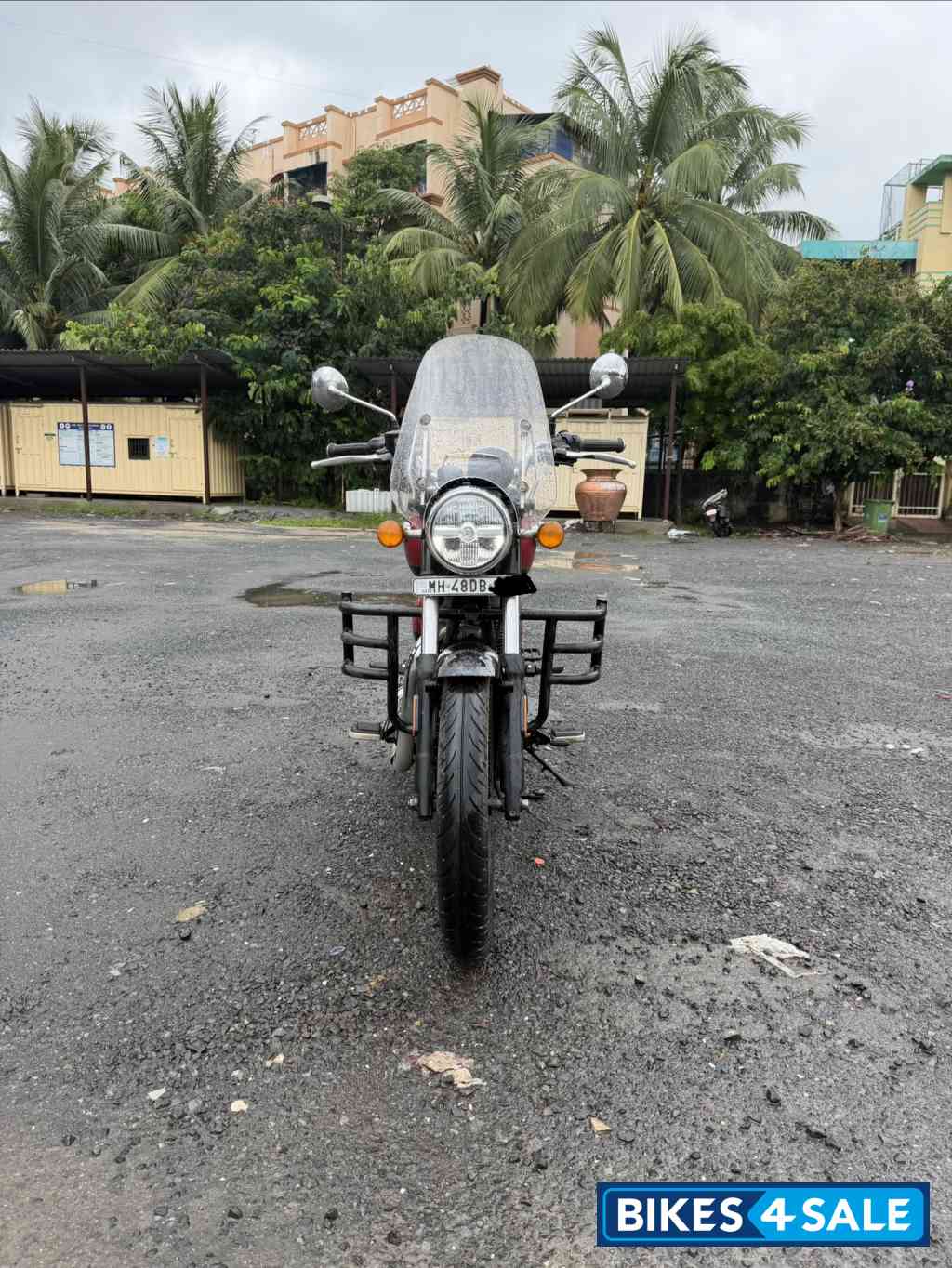 Red Royal Enfield Meteor 350 Supernova Red Royal Enfield Meteor 350 Supernova