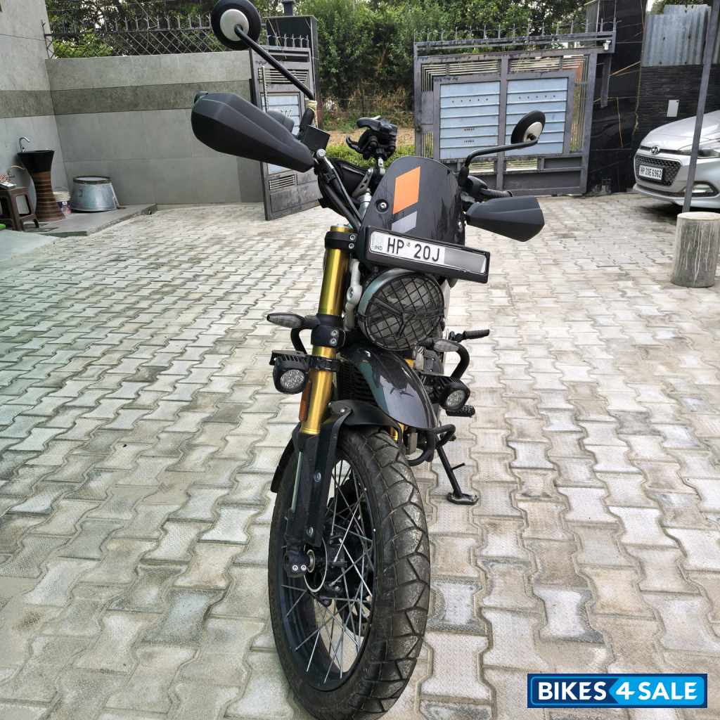Black Triumph Scrambler 400 XC Black Triumph Scrambler 400 XC