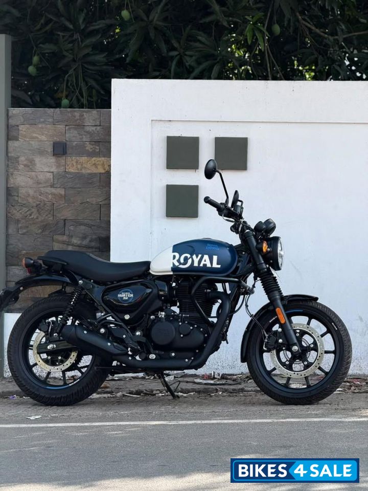 Rebel Blue Royal Enfield Hunter 350 2025