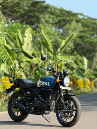 Rebel Blue Royal Enfield Hunter 350 2025