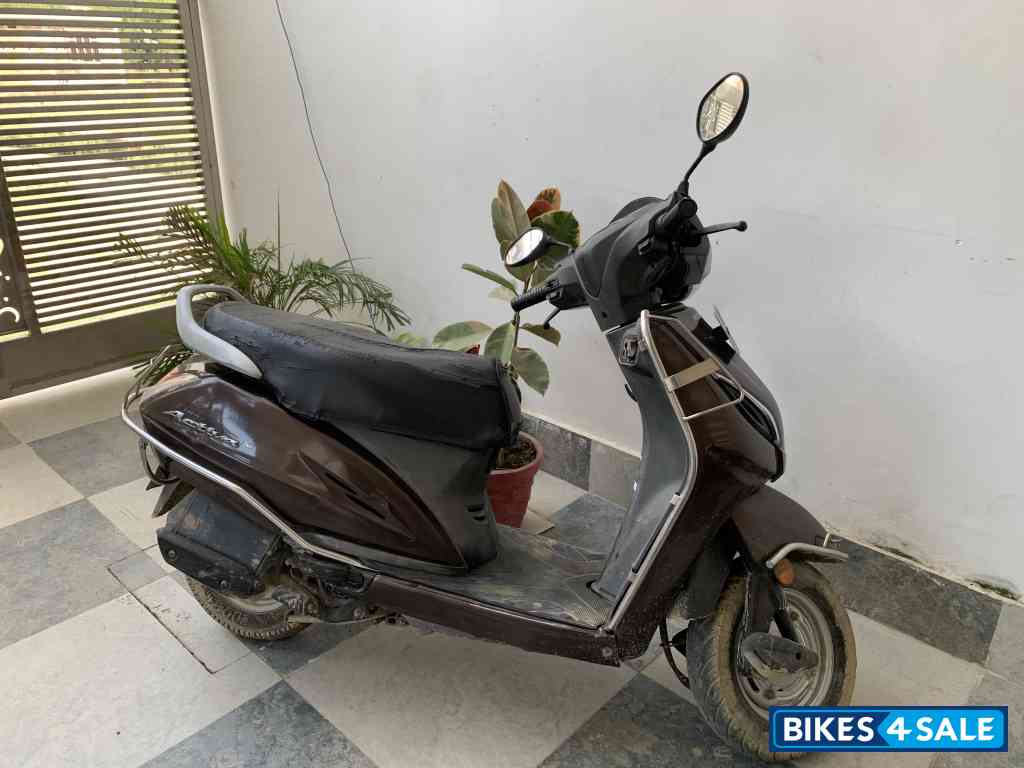 Coffee Brown Honda Activa 5G