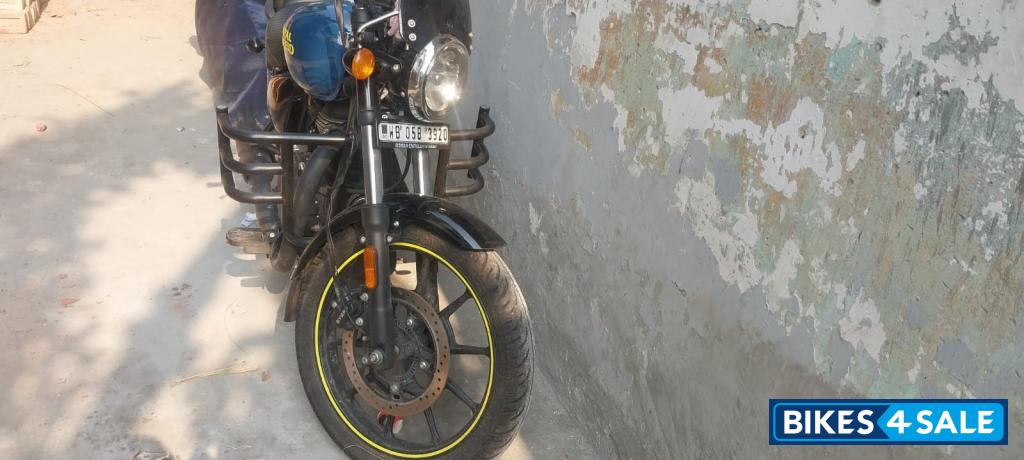 Royal Enfield Meteor 350 Fireball 2025