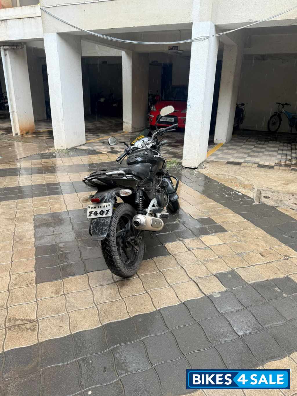 Bajaj Pulsar 200 DTSi