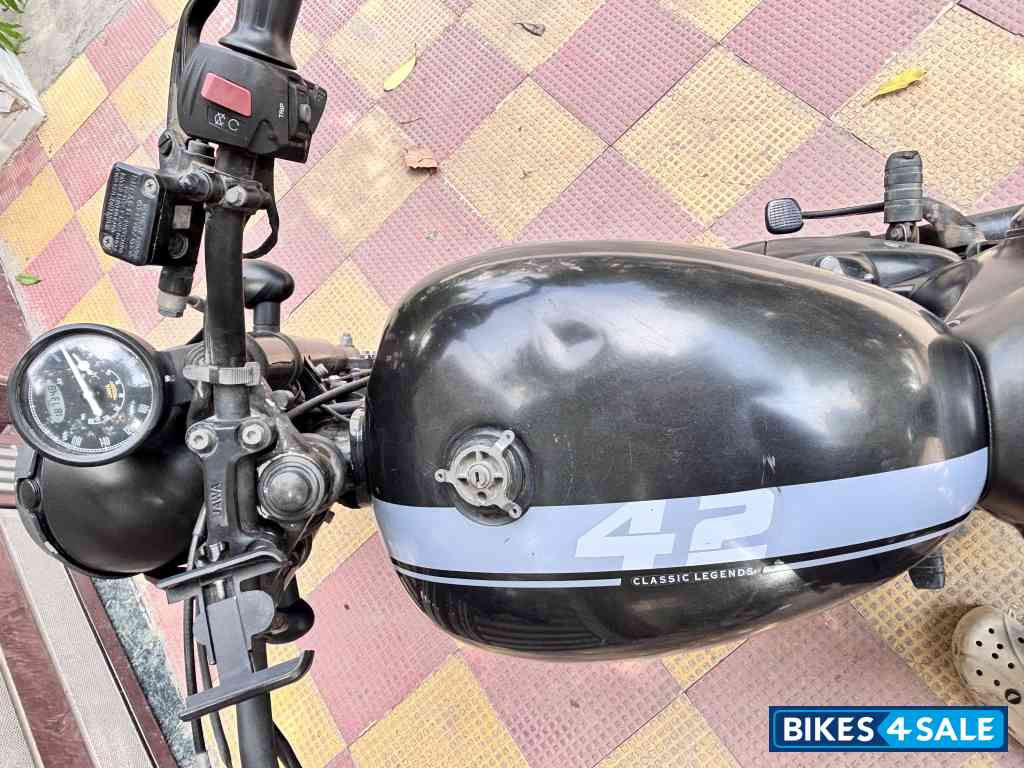 Black Jawa 42 Dual Channel ABS AllStar Black Black Jawa 42 Dual Channel ABS AllStar Black