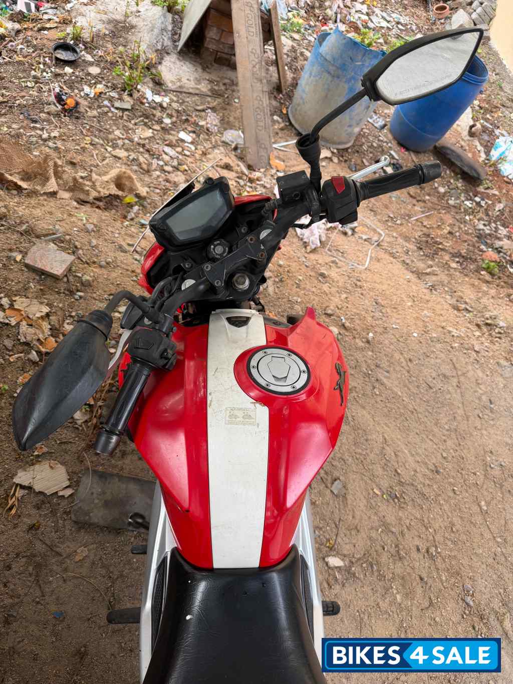 Racing Red TVS Apache RTR 160 4V Racing Red TVS Apache RTR 160 4V