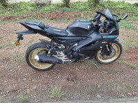 Yamaha R15 V4