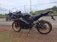 Yamaha R15 V4