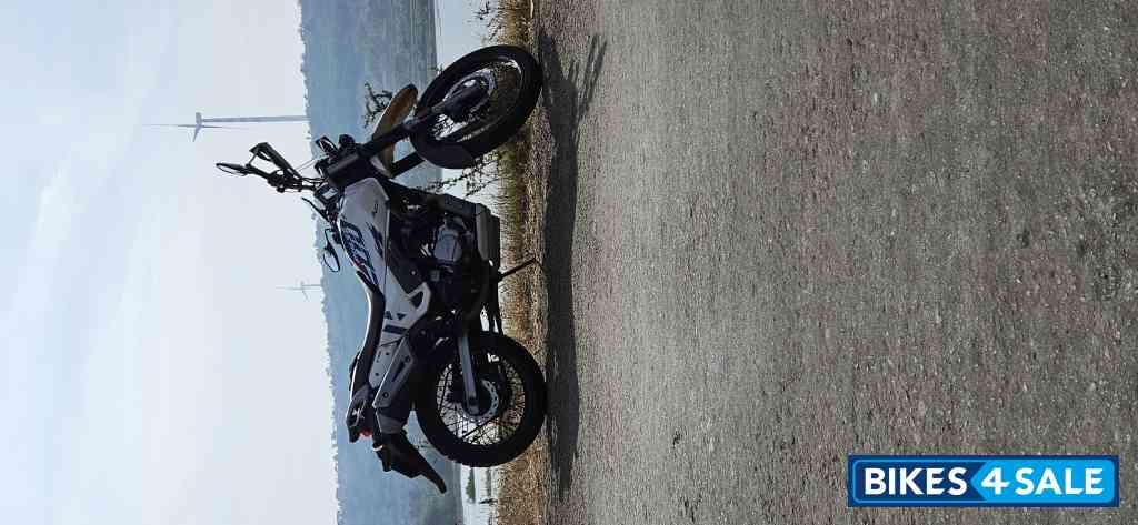 Hero Xpulse 200 4V 2023 Edition Hero Xpulse 200 4V 2023 Edition