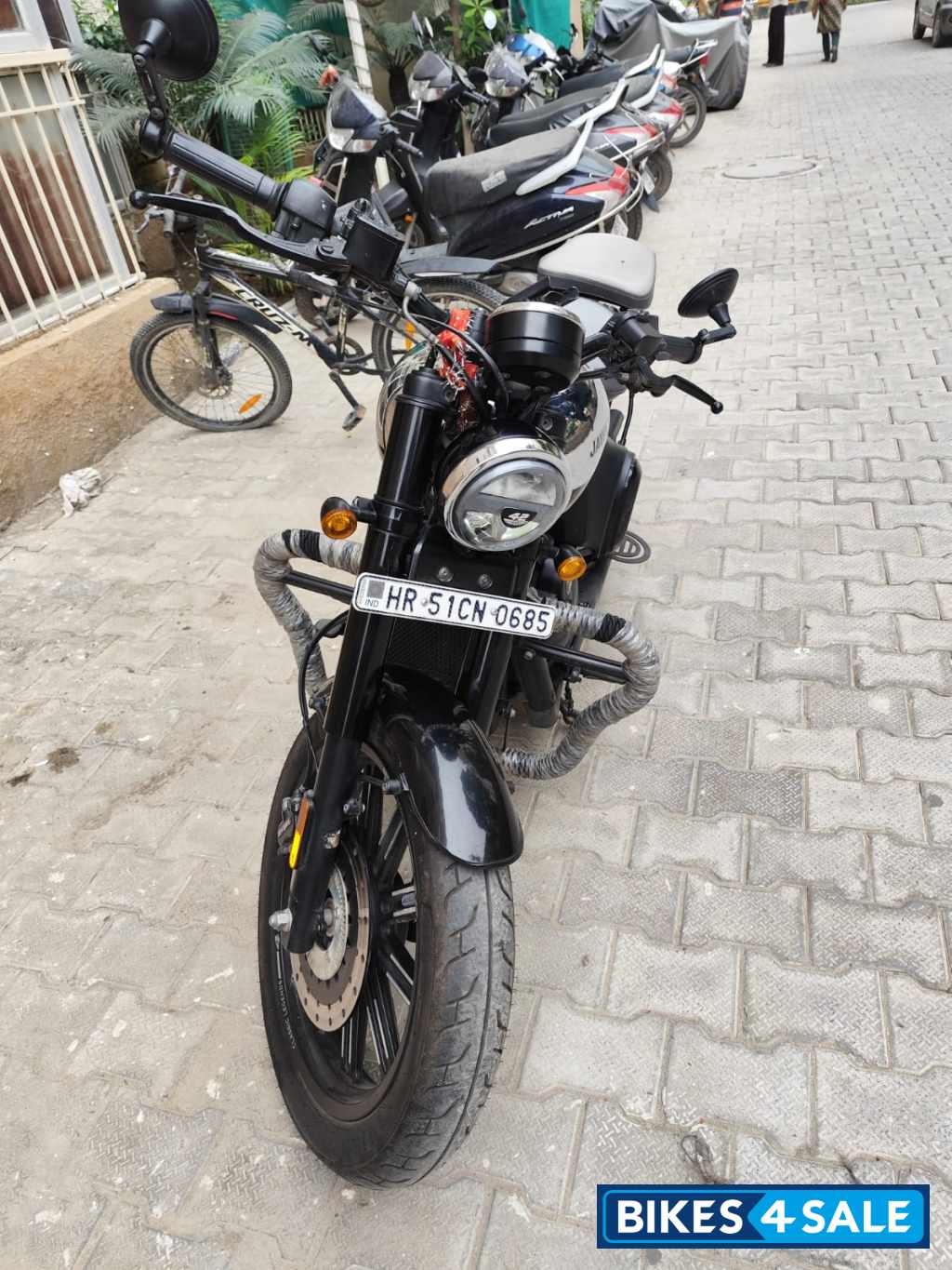 Jawa 42 Bobber Black Mirror Jawa 42 Bobber Black Mirror