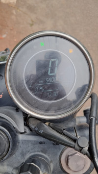 Yezdi Scrambler Dual Tone