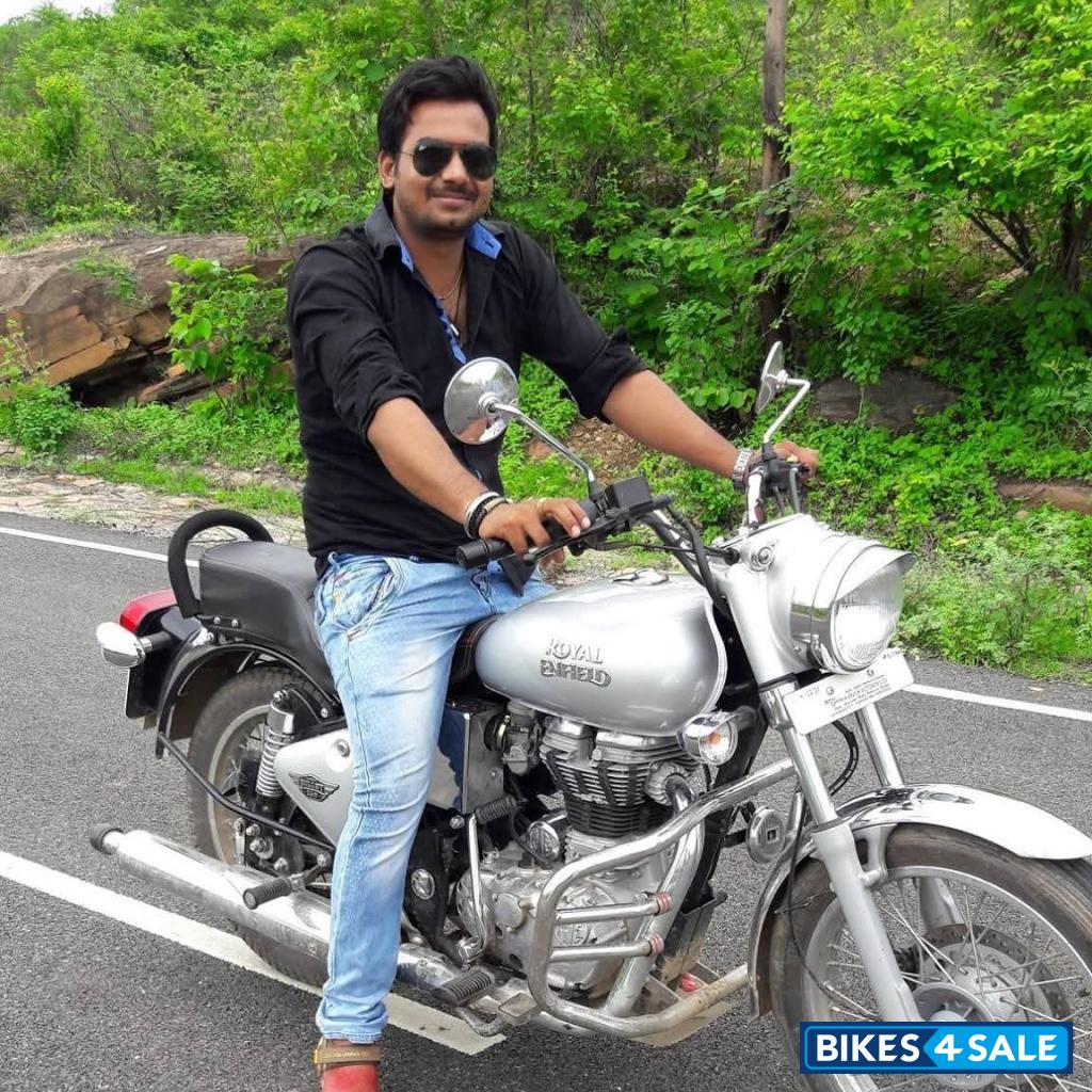 Silver Royal Enfield Bullet Electra Silver Royal Enfield Bullet Electra
