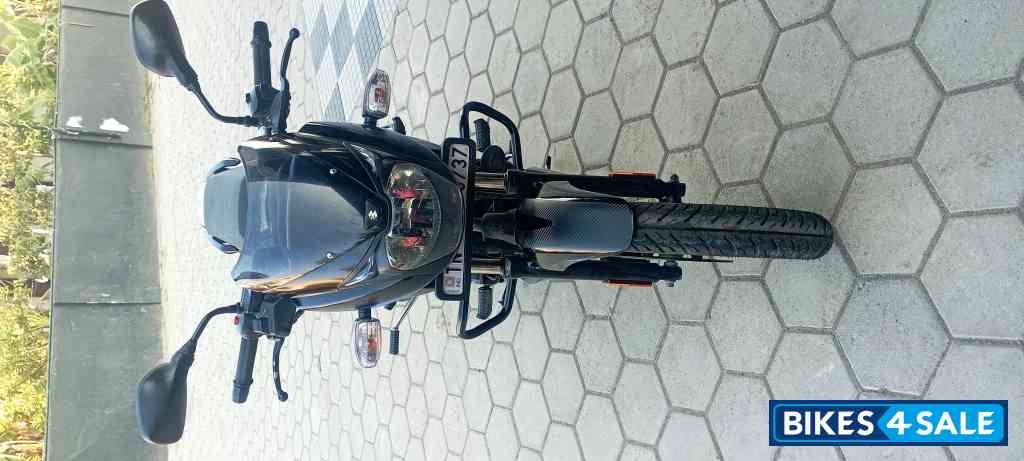 Blue Bajaj Pulsar NS125 BS6